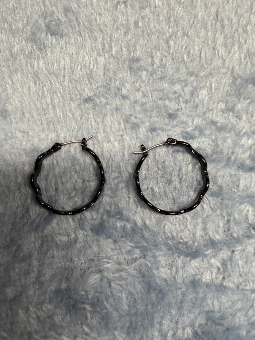 Black Twisted Hoop Earrings - Women's Fashion Jewelry